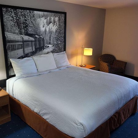 Hotel Super 8 By Wyndham Hampshire Il Exterior foto